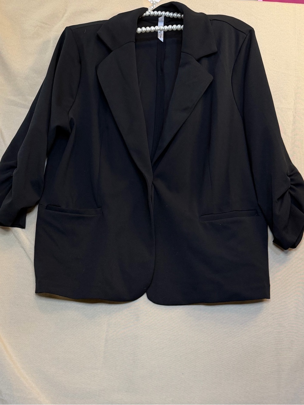 Collection B Black Open-Front Women's Blazer